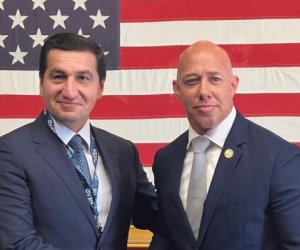 Hikmət Hacıyev Vaşinqtonda mühüm görüşlər keçirib