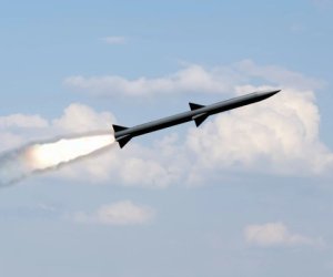 Houthis claim hypersonic missile strike near Jerusalem