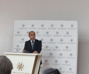 2026-cı ildən etibarən tərbiyəçiləri sertifikatlaşdırmaya cəlb etməyi planlaşdırır – Nazir