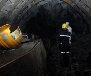 В Турции обрушилась угольная шахта, два человека остаются под завалом