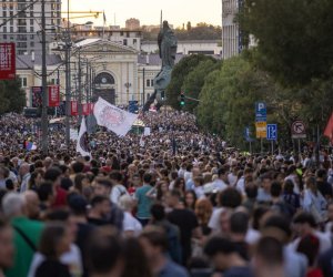 Сербские студенты требуют отменить госприватизацию
