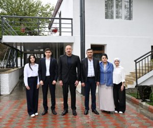 Prezident Hadrut qəsəbəsində olub