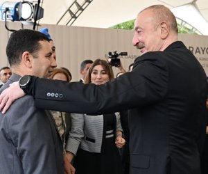 Prezidentin Xocalı sakinləri ilə görüşündən -Video