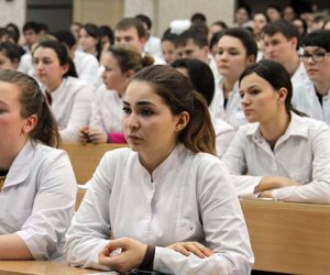 Deputat univetsitetlərdə qiymət artımına münasibət bildirib