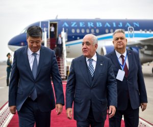 Əli Əsədov Qırğızıstana gedib