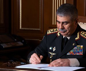 Министр обороны Азербайджана прибыл с визитом в Китай