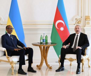 Президенты Азербайджана и Руанды провели переговоры один на один
