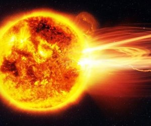На Солнце произошла сильная вспышка