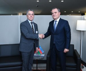 Азербайджан и Швейцария усиливают политический диалог