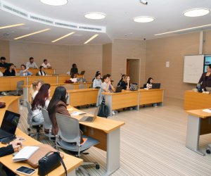 Medianın İnkişafı Agentliyi və ADA Universitetinin birgə təşkilatçılığı ilə “Visiting Lecturer” layihəsi üzrə dərslərə başlanıb