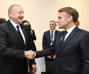 Переговоры Алиева и Макрона