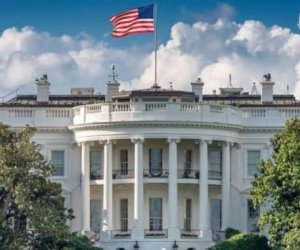 Белый дом США готовится к массовым увольнениям из-за шатдауна
