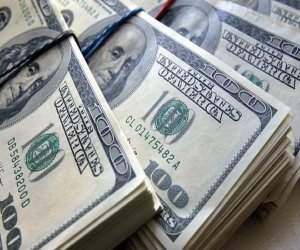 Azərbaycanın strateji valyuta ehtiyatları 77,7 milyard dollara çatıb