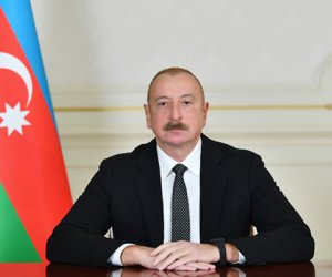 Prezident Danimarkaya səfəri ilə bağlı paylaşım edib - Video