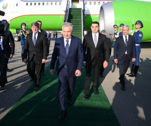 Özbəkistan Prezidenti Şavkat Mirziyoyev Azərbaycanda səfərdədir