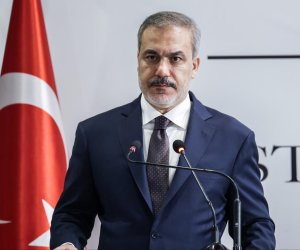 Hakan Fidan Azərbaycanda səfərdədir