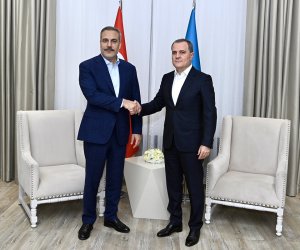 Türkiyə və Azərbaycan xarici işlər nazirləri Qəbələdə görüşüb