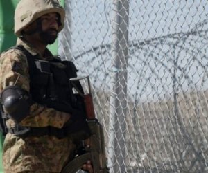 Əfqanıstan-Pakistan sərhədində silahlı toqquşma baş verib