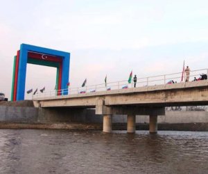 
Azərbaycan, İran və Rusiya nümayəndə heyətləri Astaraçay körpüsünə birgə baxış keçirib