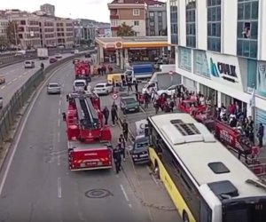 İstanbulda avtobus dayanacağa çırpılıb, ölən və xəsarət alanlar var
