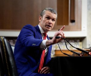 Министр войны США пригрозил России мерами