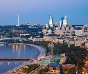 В Баку в результате стрельбы ранены два человека