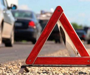 В Пакистане грузовик съехал в овраг, погибли 15 человек