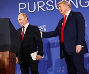 Перед встречей с Зеленским Трамп поговорит с Путиным