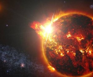 На Солнце произошли две сильные вспышки