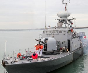 Иранские военные корабли уплыли из Баку