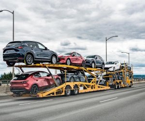 Azerbaijan cuts car imports from Georgia in Jan–Sep