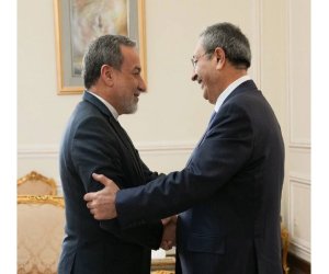 Xələf Xələfov Tehranda Abbas Araqçi ilə görüşüb