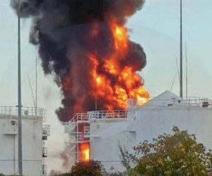 Нефтебаза в Крыму горит четвертые сутки