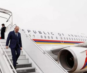 Пашинян прилетел в Тбилиси