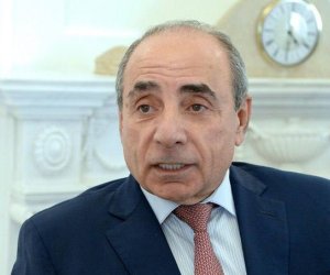 

Yaqub Eyyubov “İstiqlal” ordeni ilə təltif edilib
