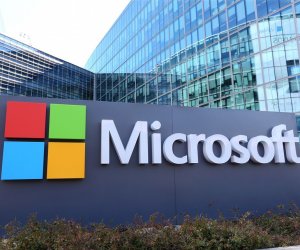 Microsoft-un sükut otağında 1 saat qalana 5 milyon dollar vəd edilir