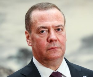 Медведев набросился на мигрантов