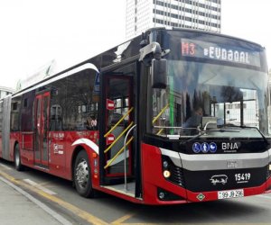 

Masazır dairəsindən Bakı istiqamətində avtobuslar üçün xüsusi hərəkət zolağı yaradılıb
