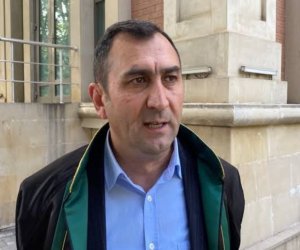 
Vəkil Zabil Qəhrəmanov saxlanılıb