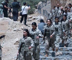 PKK Türkiyə sərhədlərinə yaxın düşərgə və mağaraları tərk edəcək PKK Türkiyə sərhədlərinə yaxın düşərgə və mağaraları tərk edəcək