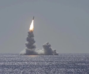 Лондон предлагает делить ядерное оружие с Берлином Лондон предлагает делить ядерное оружие с Берлином