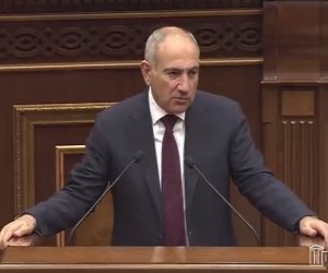 Пашинян: У армянской армии нет задач за пределами государственных границ 
Пашинян: У армянской армии нет задач за пределами государственных границ