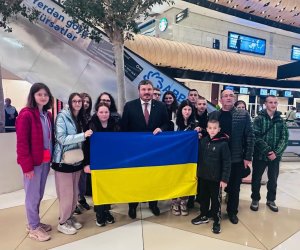 Дети из Украины прибыли в Азербайджан Дети из Украины прибыли в Азербайджан