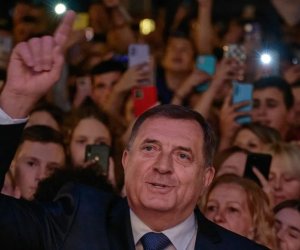 США сняли санкции с Додика