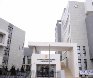 Azərbaycanın beynəlxalq axtarışa verdiyi şəxs Gürcüstandan ekstradisiya olunub 
Azərbaycanın beynəlxalq axtarışa verdiyi şəxs Gürcüstandan ekstradisiya olunub