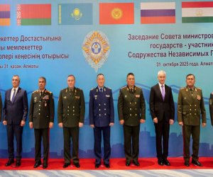 Министр обороны Азербайджана находится с визитом в Казахстане
 
Министр обороны Азербайджана находится с визитом в Казахстане