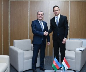 Главы МИД Азербайджана и Венгрии обсудили стратегическое партнёрство между двумя странами 
Главы МИД Азербайджана и Венгрии обсудили стратегическое партнёрство между двумя странами