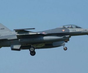 Турецкие самолеты защитят небо Балтии Турецкие самолеты защитят небо Балтии