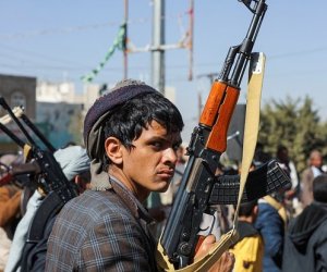 Хуситы намерены судить сотрудников ООН за связи с Израилем Хуситы намерены судить сотрудников ООН за связи с Израилем