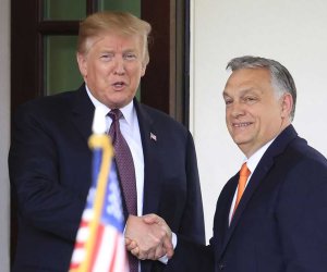 Tramp Orbana rəğmən “Rosneft” və “Lukoil” sanksiyalarında Macarıstana istisna tanımadı Tramp Orbana rəğmən “Rosneft” və “Lukoil” sanksiyalarında Macarıstana istisna tanımadı